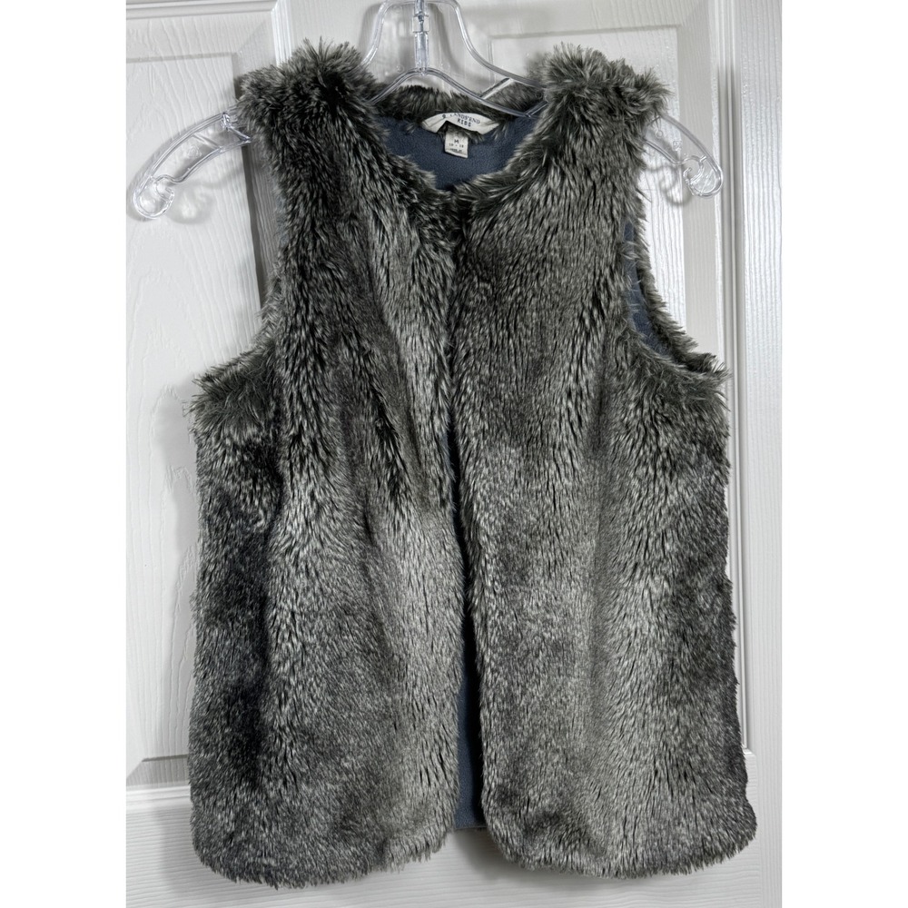 Lands' End Girl's Size‎ 10-12 Faux Fur Vest Sleeveless Gray Glam Girl